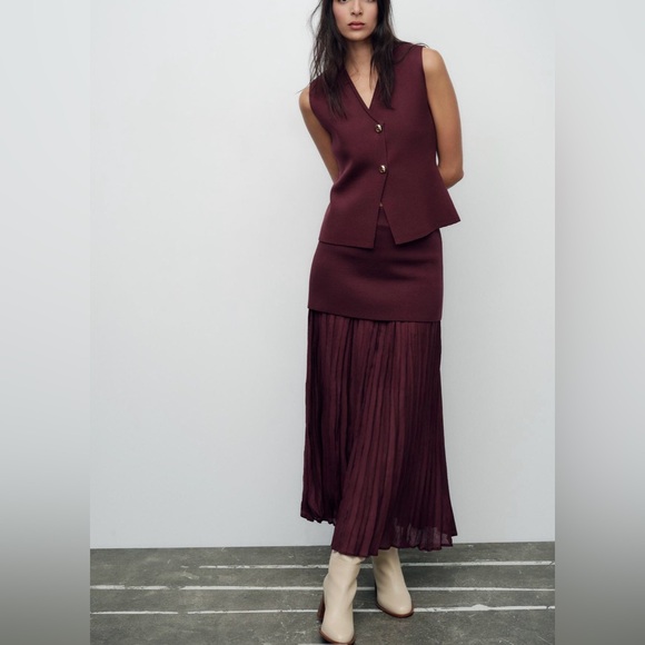 Zara Dresses & Skirts - Elegant Burgundy Pleated Skirt zara